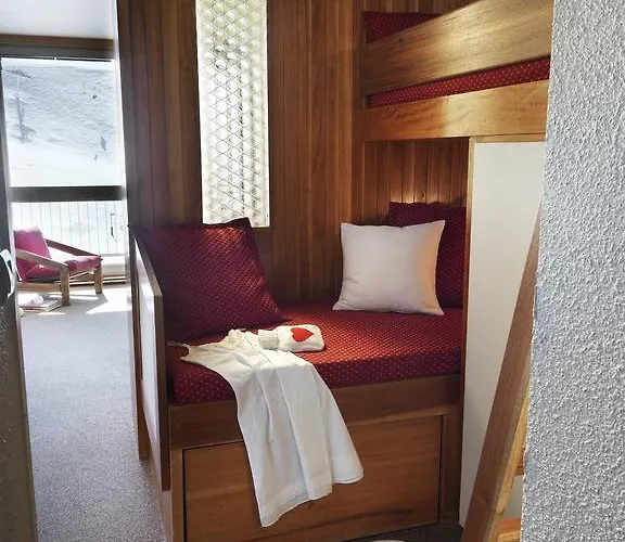 Апартаменты Abrineige Clubhotel Le Gypaete 3*